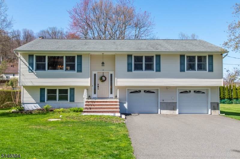12 Felter Pl - Photo 1