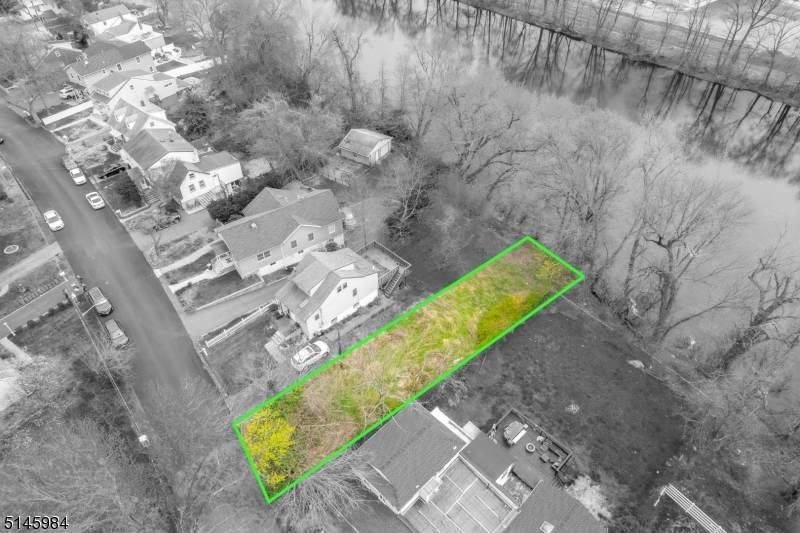 61 Crescent Ave - Photo 1