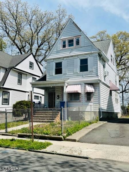 10 Hawthorne Pl - Photo 1