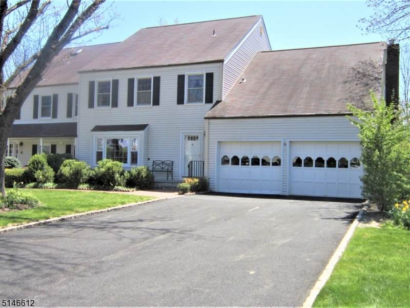 21 Wexford Dr - Photo 1