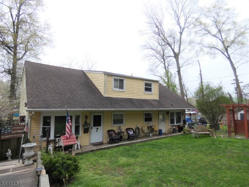 7 Brown Pl - Photo 1