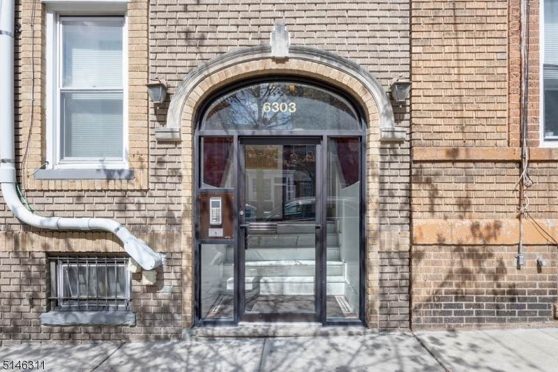 6303 Broadway - Photo 1