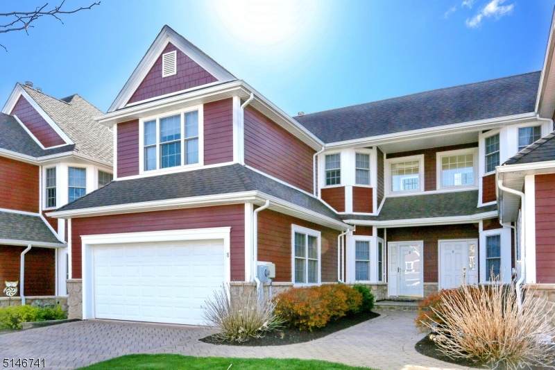 8 Rockhall Ct - Photo 1