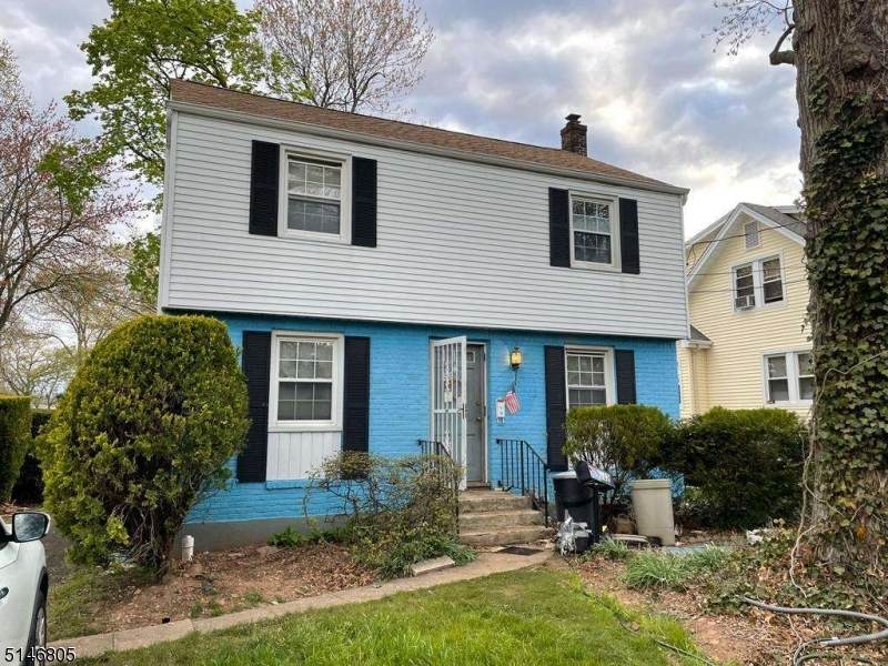 632 E Passaic Ave - Photo 1