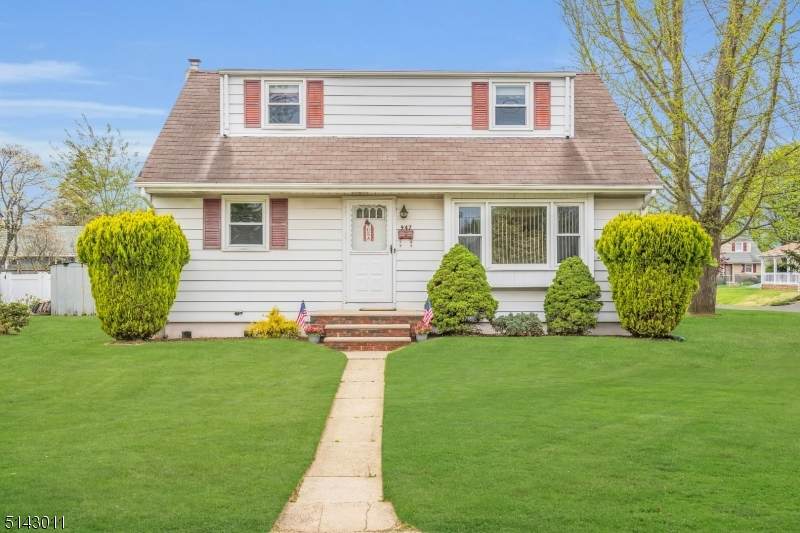 947 Boesel Ave - Photo 1