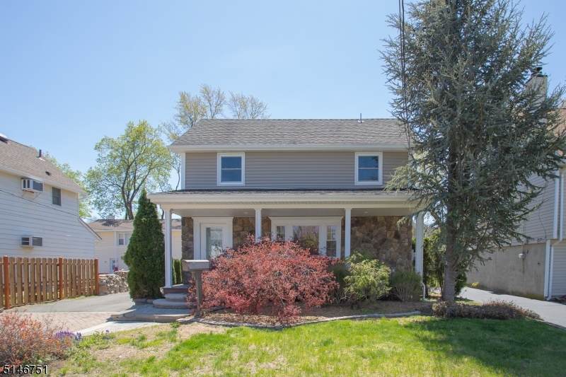 9 Ballston St - Photo 1