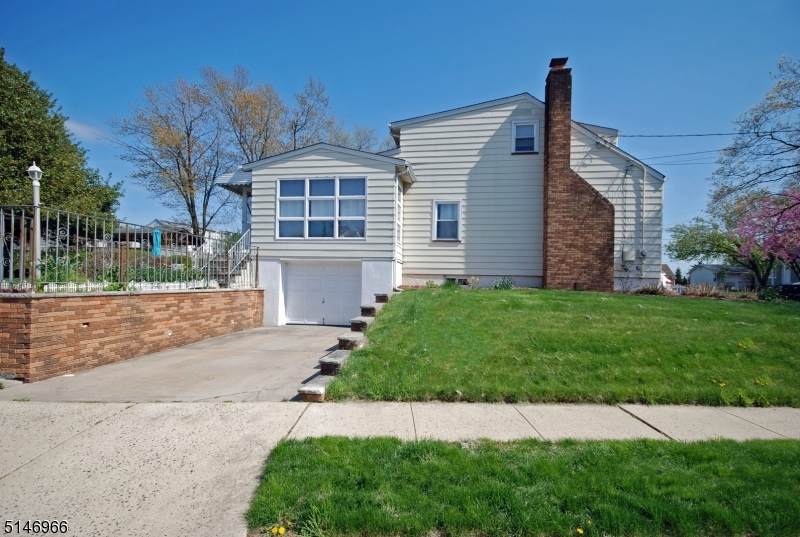 161 Highview Dr - Photo 1