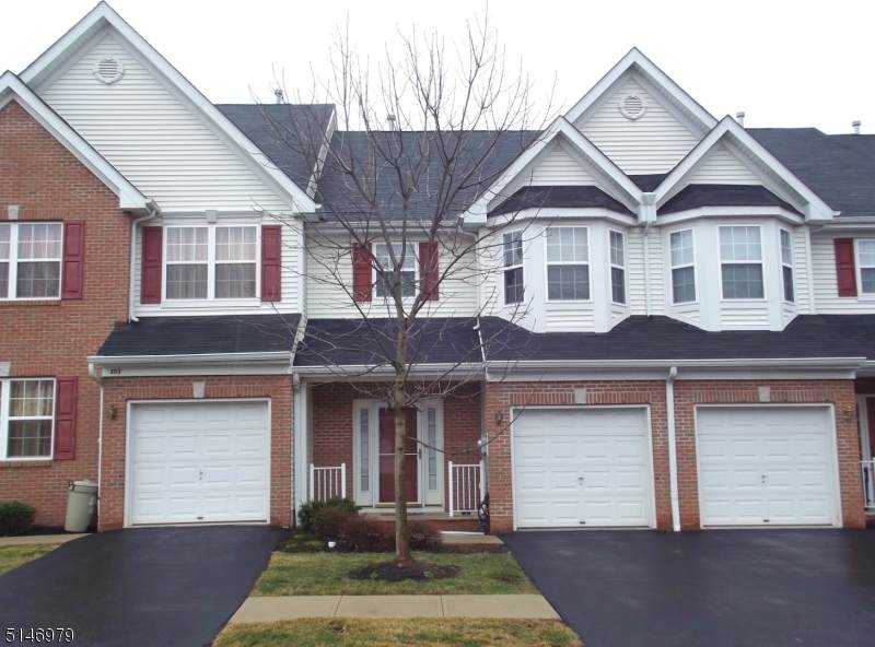 204 Alder Ct - Photo 1