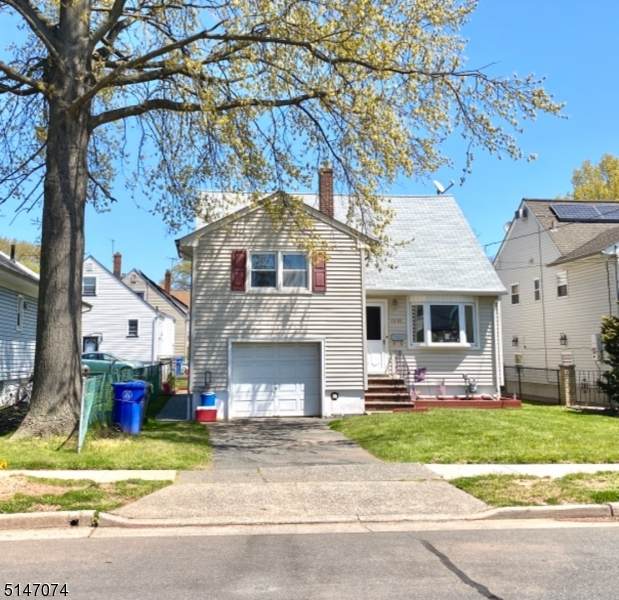 1307 Emma Pl - Photo 1