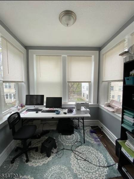 266 Leslie St - Photo 1