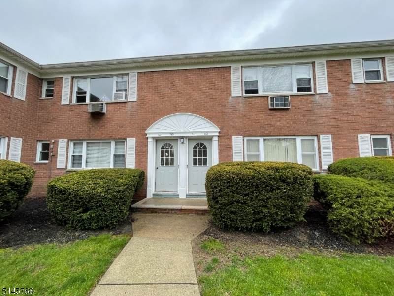 59 Manchester Ct - Photo 1