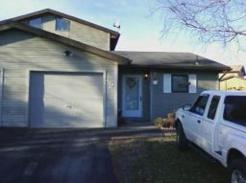 429 Lake Shore North - Photo 1