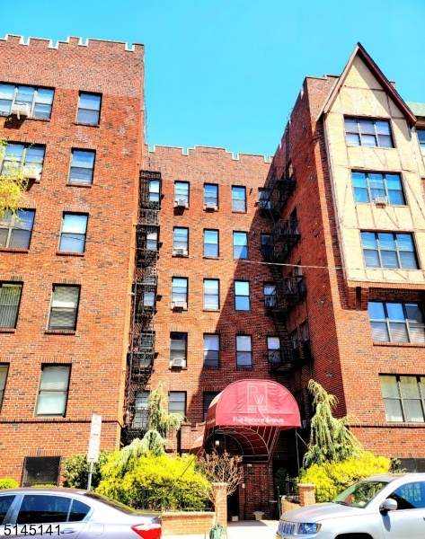5 Pomona Ave 5C - Photo 1