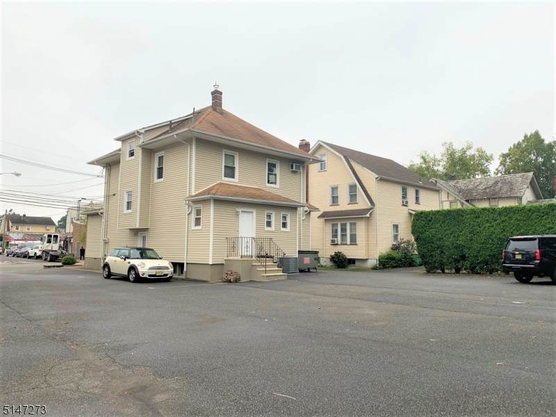414 Lafayette Ave - Photo 1