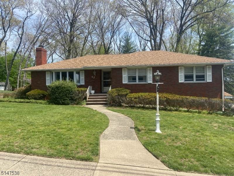 42 Cecilia Dr - Photo 1