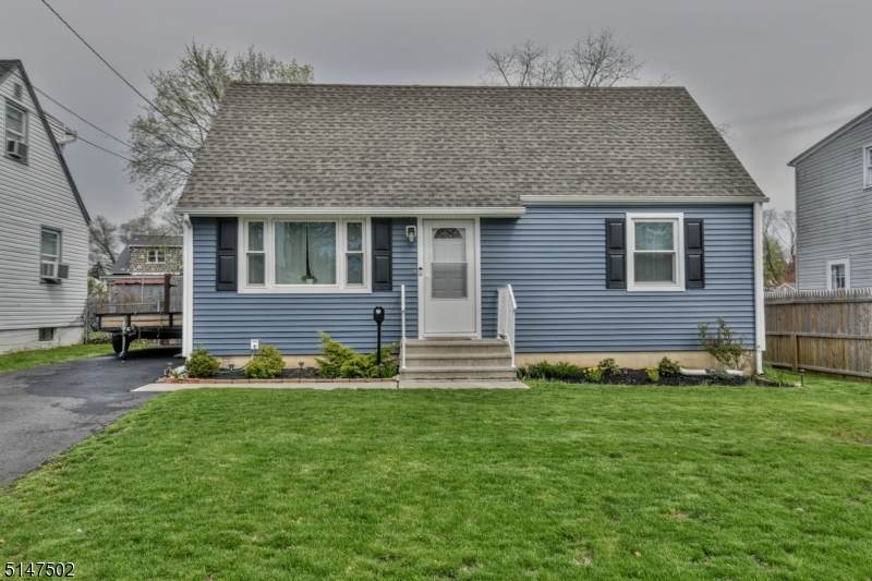 139 Olive Ave - Photo 1