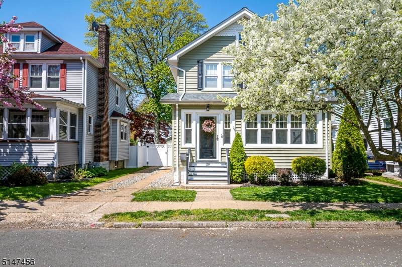 29 Peltier Ave - Photo 1