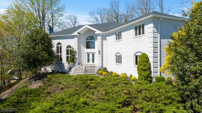 65 Brookside Ter - Photo 1