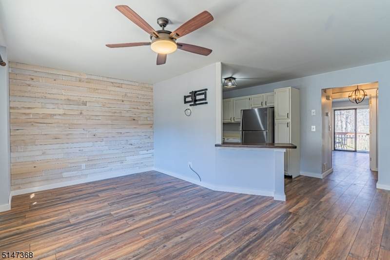 75 Carriage Ln - Photo 1