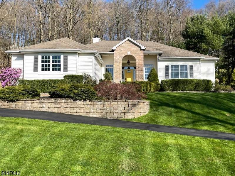 139 E Mountain Rd - Photo 1