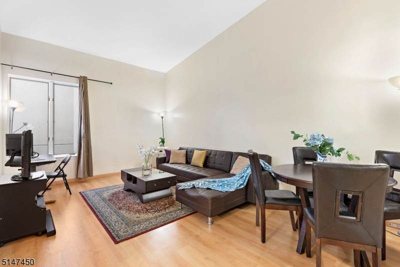 308 Passaic - Photo 1