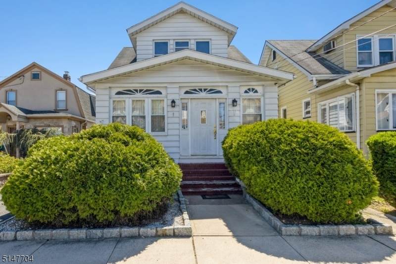 1978 Hillside Ave - Photo 1