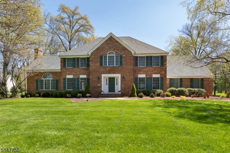 73 Red Oak Way - Photo 1