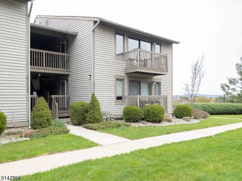 78 Sam Bonnell Dr - Photo 1