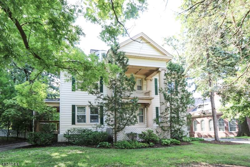 145 Park St - Photo 1