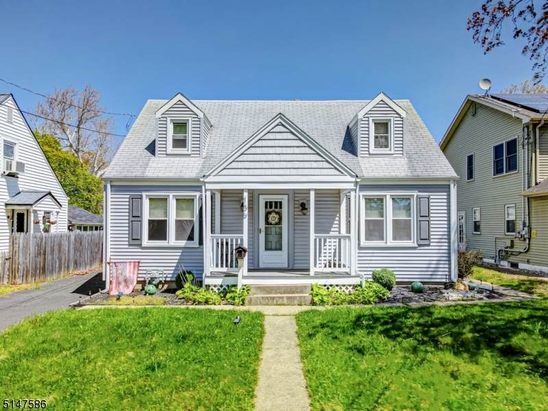 156 Shepherd Ave - Photo 1