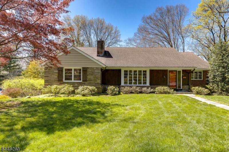 926 Belvidere Ave - Photo 1