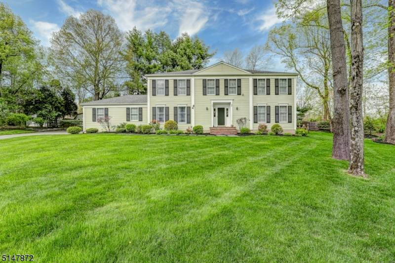 44 Maple Village Ct - Photo 1