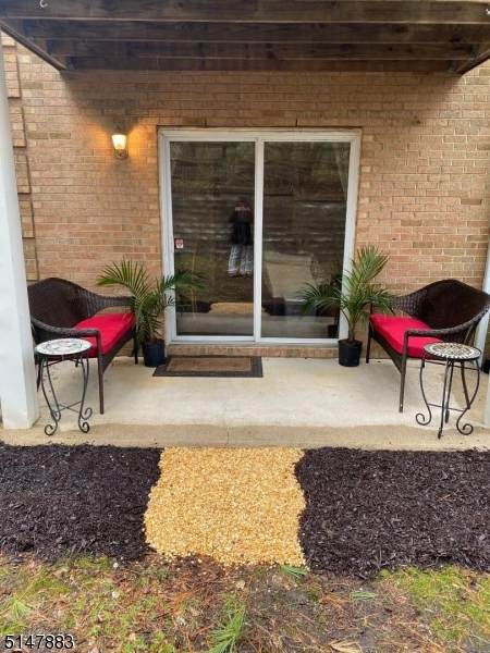 138 Vista Dr - Photo 1