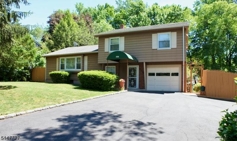 208 E Northfield Rd - Photo 1