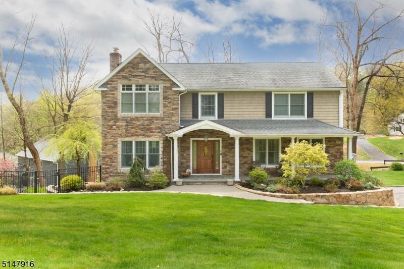 5 Bradford Ct - Photo 1