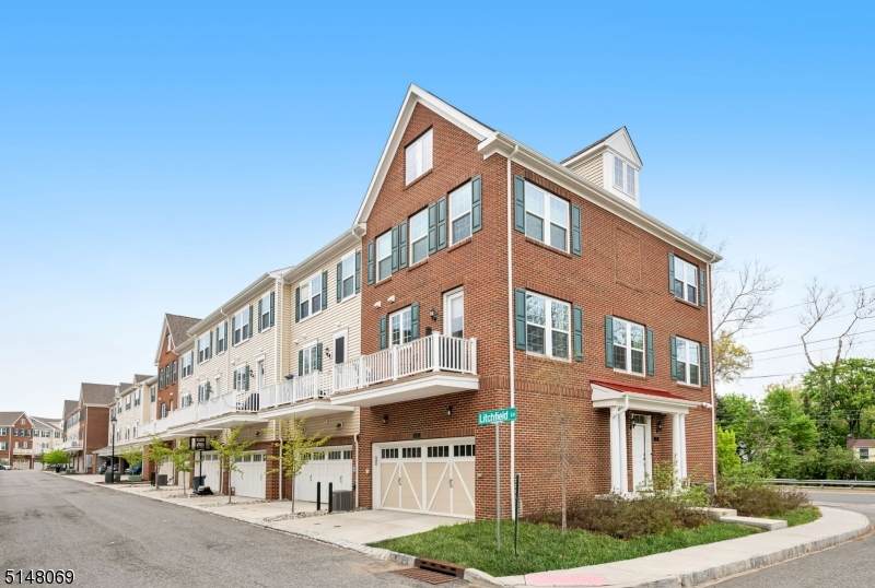 1 Landmark Ln - Photo 1