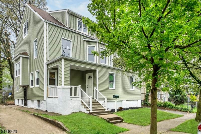 822 S 12th St - Photo 1