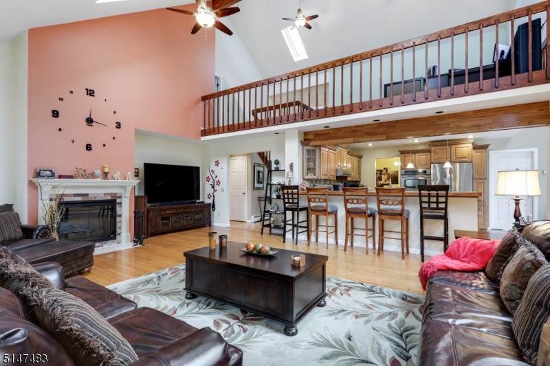 213 Schooleys Mtn Rd - Photo 1