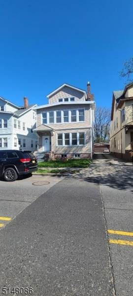 442 N Grove St - Photo 1