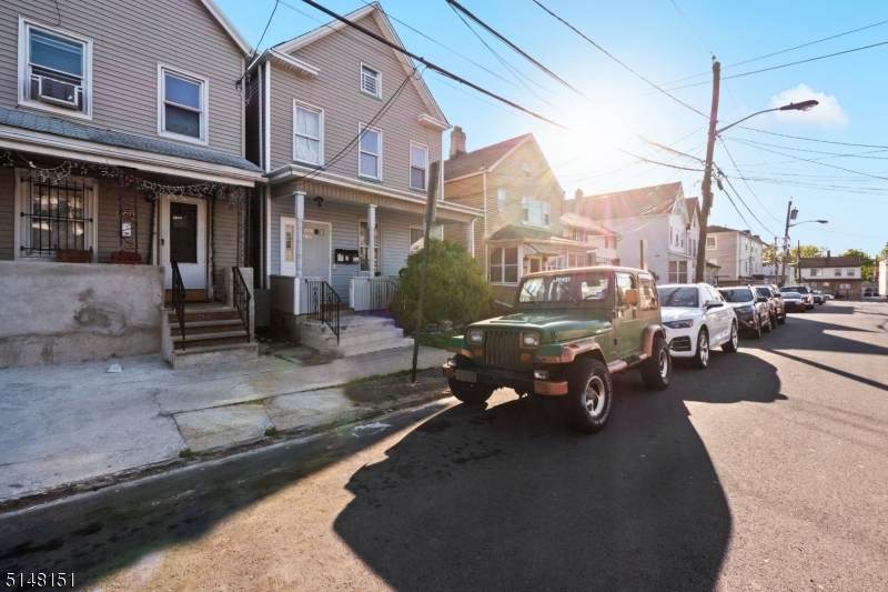 850 Martin St - Photo 1