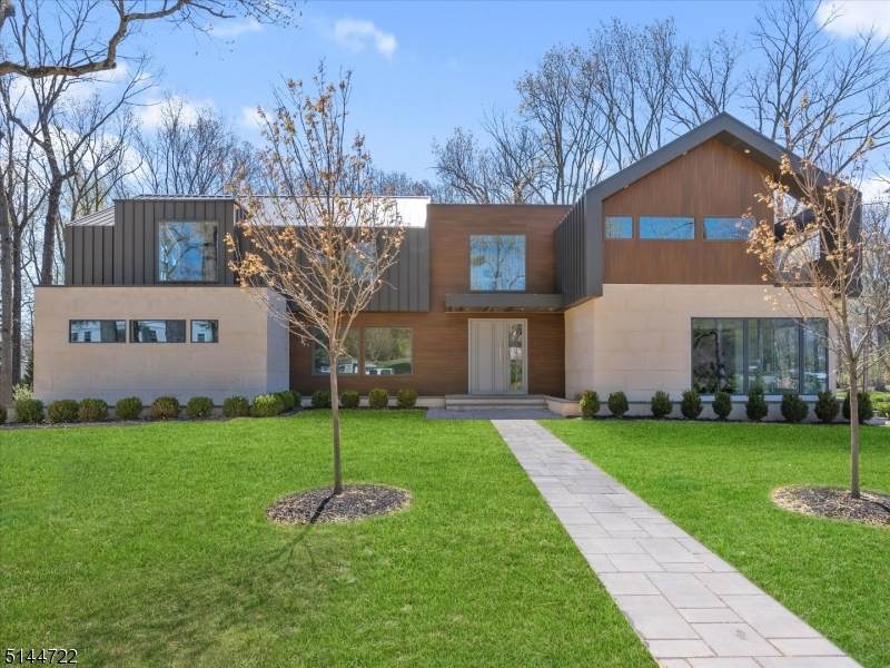 121 Slope Dr - Photo 1
