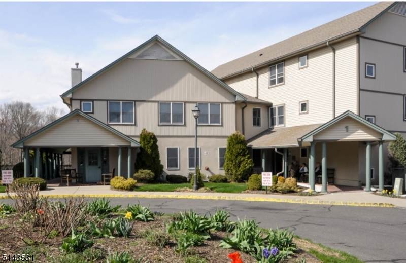 85 Park Edge - Photo 1