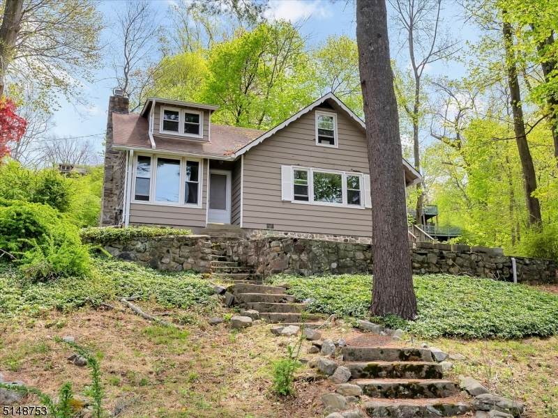 255 E Shore Trl - Photo 1