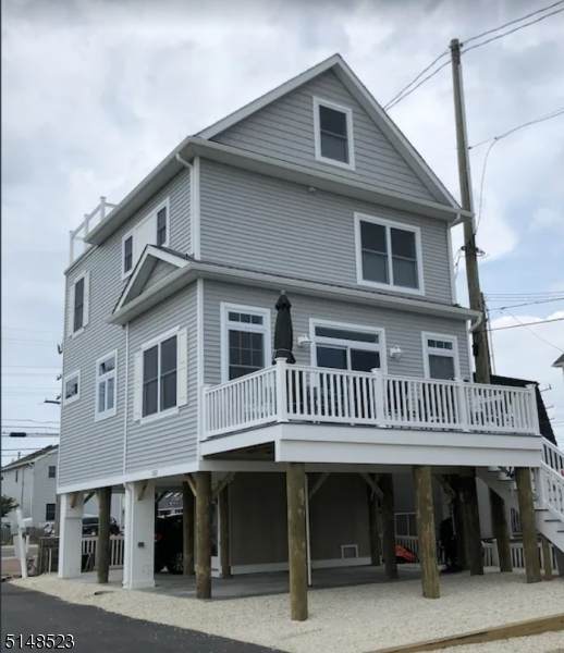 153 W Atlantic Way - Photo 1