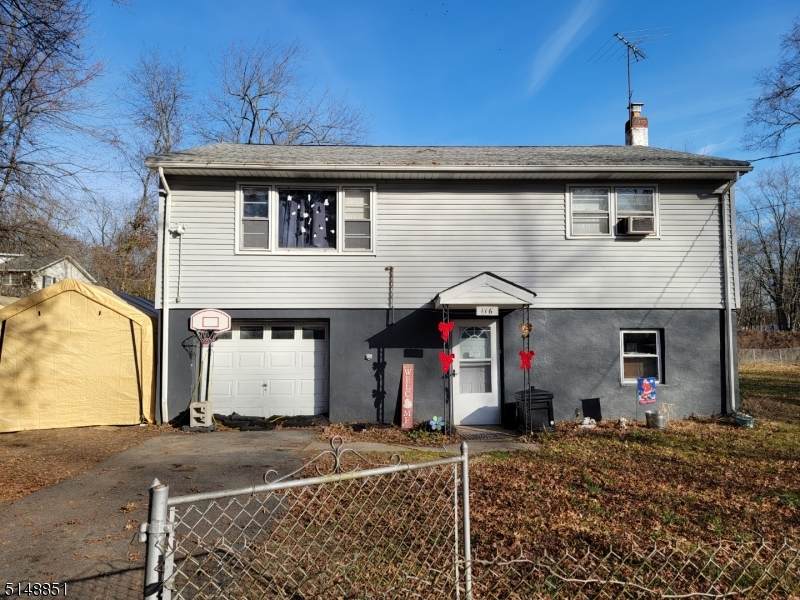 116 Monmouth Ave - Photo 1