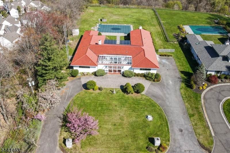 2 Eagle Ridge Way - Photo 1