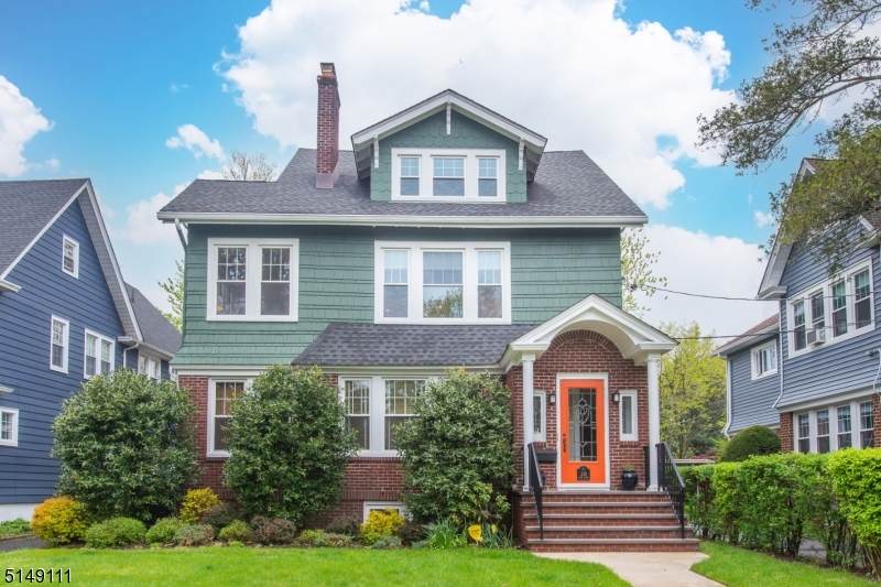 238 Park St - Photo 1