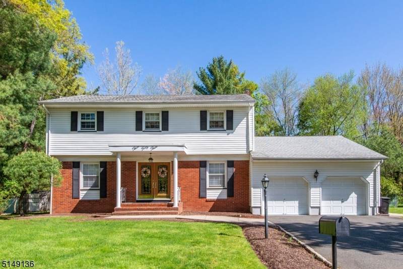 343 Old Country Rd - Photo 1