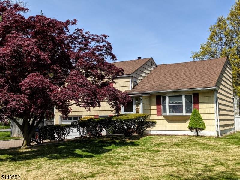 824 Amherst Rd - Photo 1