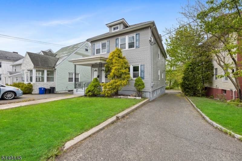 112 Pompton Ave - Photo 1